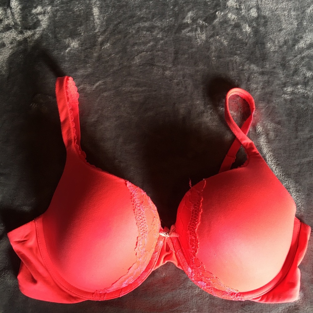 Victoria Secret Bra 36D